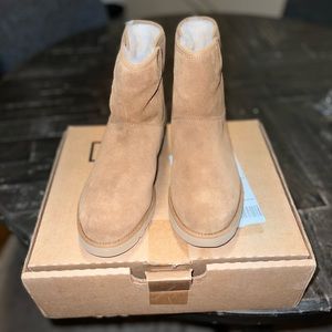 new Ugg Cory II Genuine Shearling Lined Boot